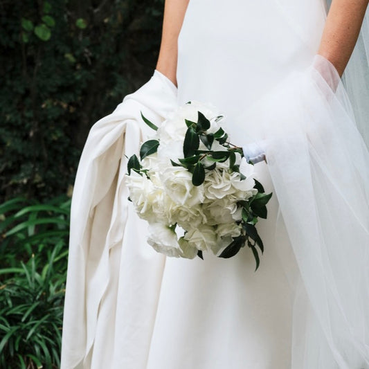 How Devonport Flowers can help you choose the Perfect Wedding Flowers for Your Big Day