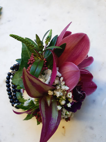 Corsages, Buttonholes & Hairpieces