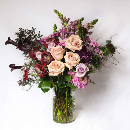 Let us design for you a dreamy bouquet of seasonally fresh vintage floral vibes for that someone special.